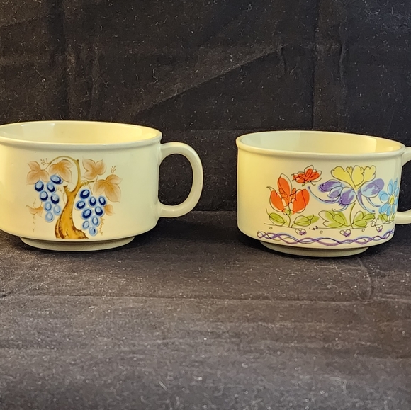 Set of 2 Vtg Japan Stoneware Soup Cups Mugs - Picture 2 of 10